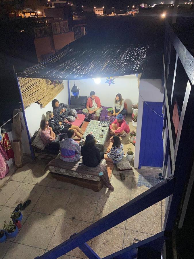 Emallayan Hostel 임수안 외부 사진