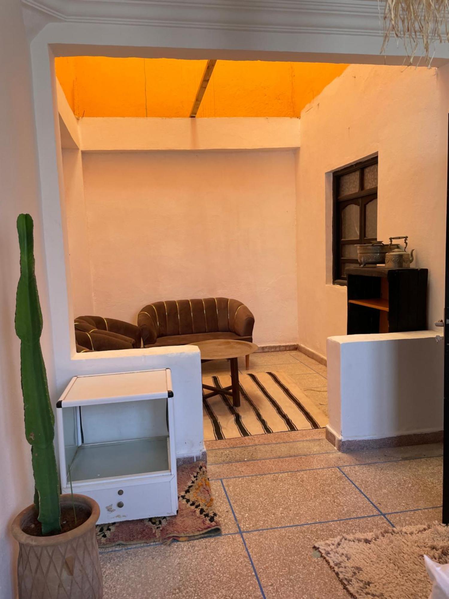 Emallayan Hostel 임수안 외부 사진